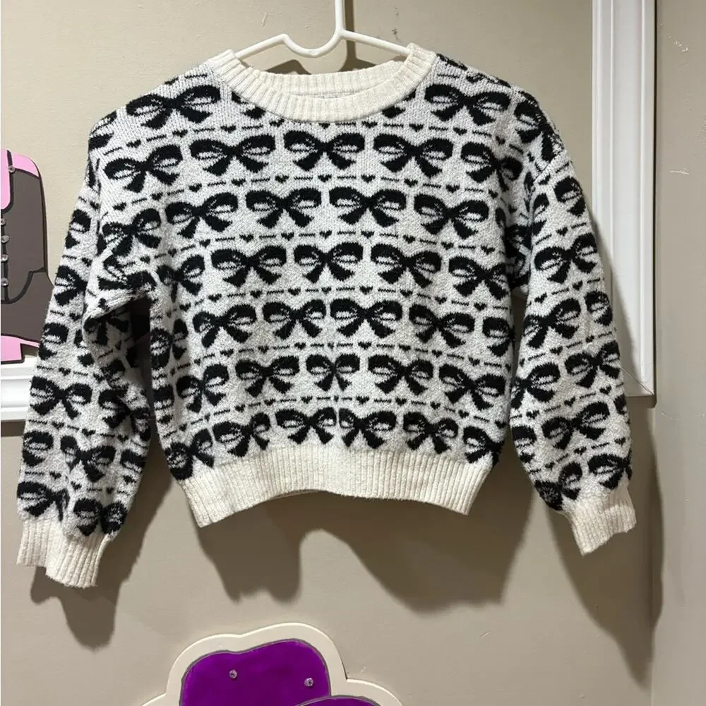 Old Navy Black and‎ White Bow Sweater